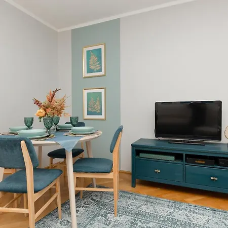 Cozy Two-bedroom Mokotow By Renters *