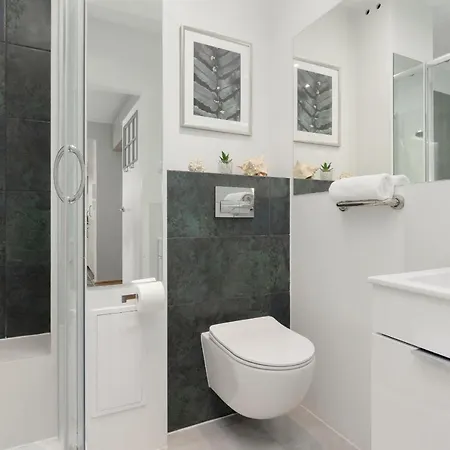 Cozy Two-bedroom Mokotow By Renters *