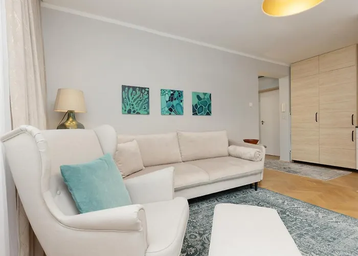 Cozy Two-bedroom Mokotow By Renters *