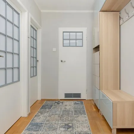 Apartmán Cozy Two-bedroom Mokotow By Renters *