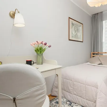 Cozy Two-bedroom Mokotow By Renters Апартаменты *